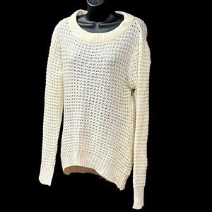 High Low Crew Neck Crochet Sweater Size M, EUC